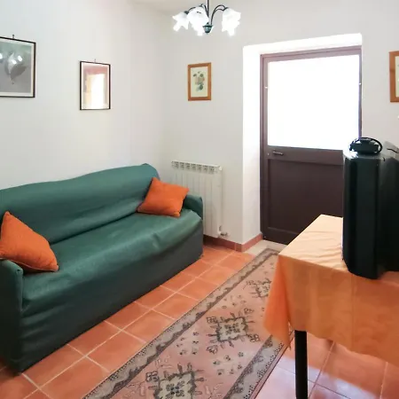 Traditional Holiday In With Garden Сasa de vacaciones *
